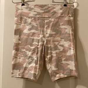 Women’s Camo bike shorts